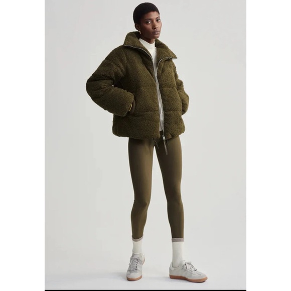 New Varley Sherpa Puffer Jacket Dark Olive Green Large - Picture 9 of 10